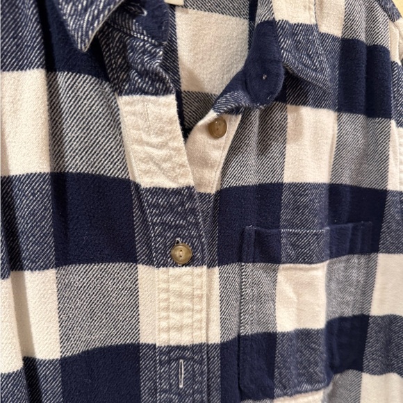LL Bean navy blue white plaid flannel shirt. Super soft M - Picture 2 of 5